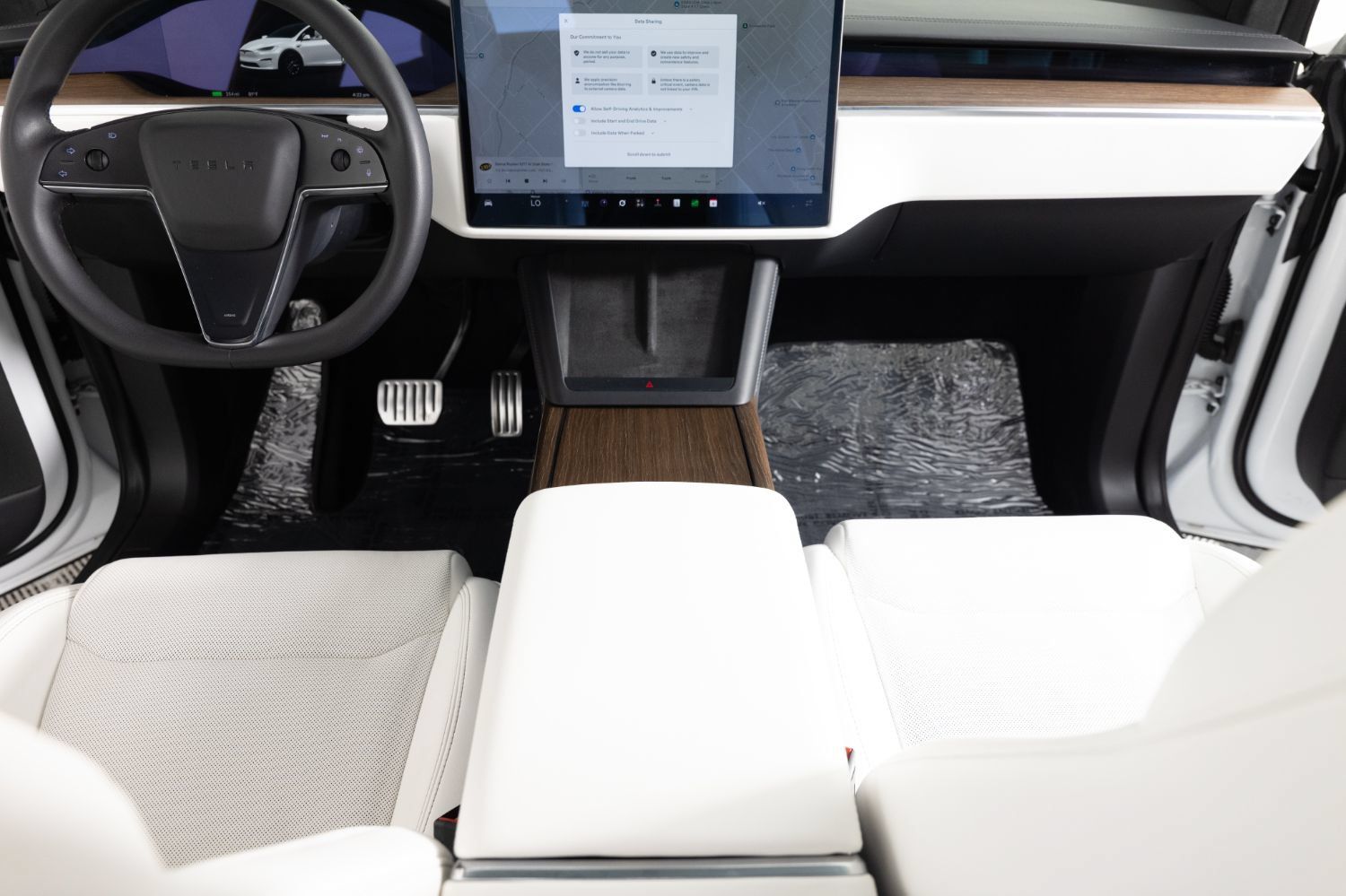 Used 2023 Tesla Model X AWD/4WD image 42