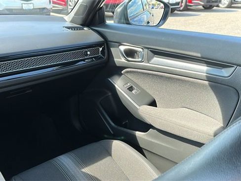 Used 2025 Honda Civic Sport image 24