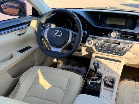 Used 2014 Lexus ES 350 ES 350 Sedan 4D image 15