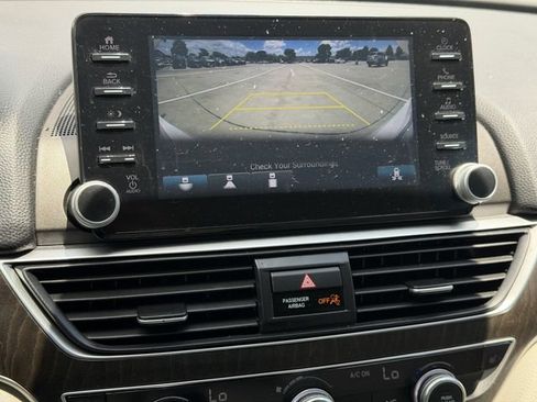 Used 2020 Honda Accord EX-L image 17