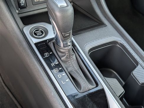 Used 2024 Nissan Sentra SV image 16