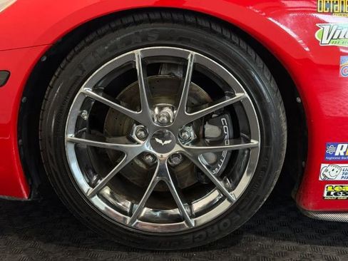 Used 2013 Chevrolet Corvette Coupe image 25