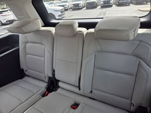 New 2026 Lincoln Navigator Reserve AWD/4WD image 15
