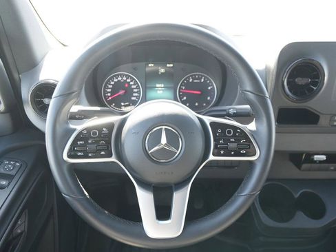 Used 2022 Mercedes-Benz Sprinter 144 Cargo image 24