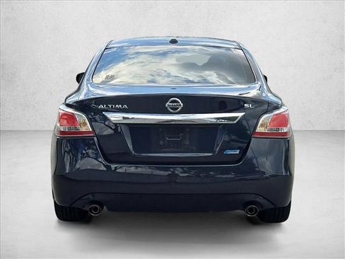 Used 2014 Nissan Altima 2.5 SL w/ Technology Package FWD image 5