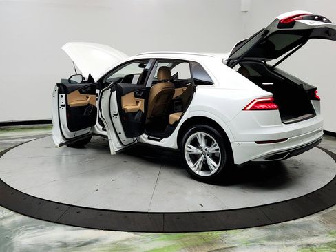 Used 2019 Audi Q8 Premium Plus w/ Premium Plus image 12