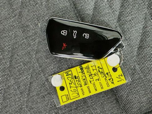 Used 2025 Volkswagen Tiguan S FWD image 35