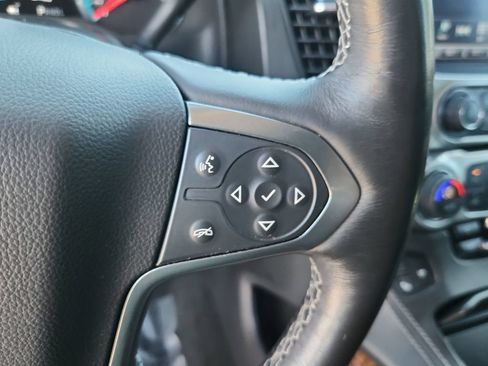 Used 2018 Chevrolet Suburban Premier AWD/4WD image 24