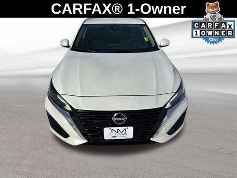 Used 2023 Nissan Altima 2.5 SV image 2