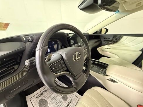 Used 2022 Lexus LS 500 w/ Luxury Package image 11