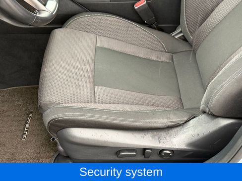 Used 2023 Subaru Outback Premium image 34