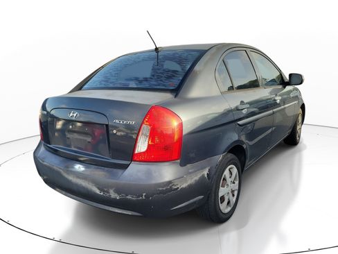 Used 2010 Hyundai Accent GLS FWD image 6