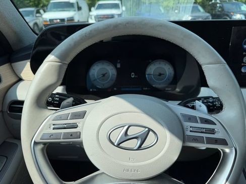 Used 2023 Hyundai Palisade Limited AWD/4WD image 12
