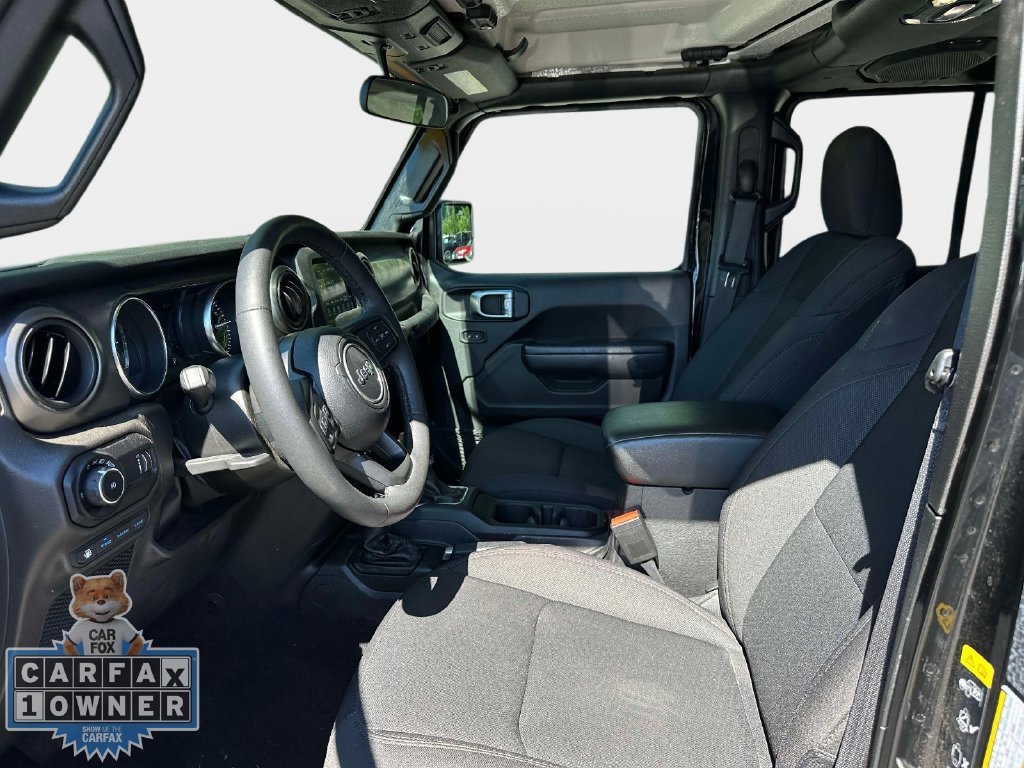 Used 2023 Jeep Wrangler Unlimited w/ Cold Weather Group AWD/4WD image 18
