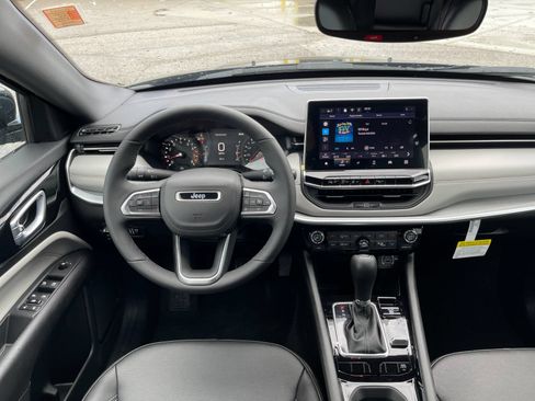 New 2026 Jeep Compass Limited AWD/4WD image 16