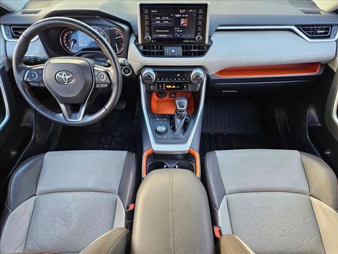 Used 2019 Toyota RAV4 Adventure image 16