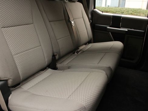 Used 2016 Ford F150 XLT AWD/4WD image 25