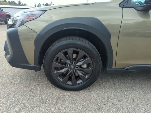 Used 2025 Subaru Outback Onyx Edition AWD/4WD image 29
