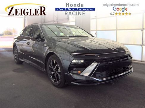 Used 2025 Hyundai Sonata SEL FWD image 1