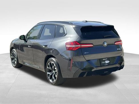 Used 2025 BMW X3 xDrive30i AWD/4WD image 9
