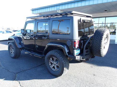 Used 2015 Jeep Wrangler Unlimited Sport image 3