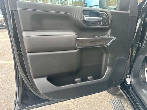 Used 2023 Chevrolet Silverado 3500 LTZ w/ LTZ Plus Package image 10