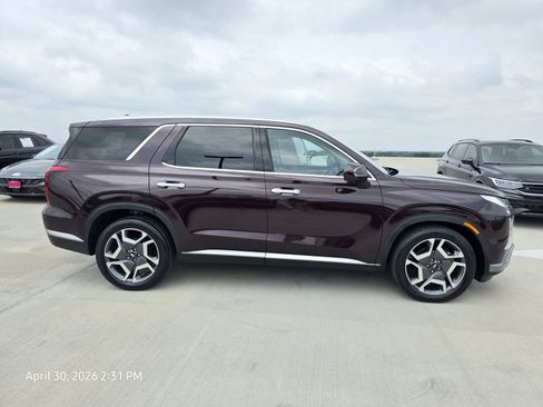 Used 2024 Hyundai Palisade SEL w/ Premium Package FWD image 5