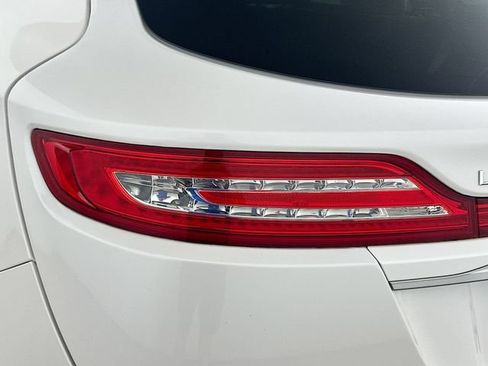 Used 2019 Lincoln MKC Reserve w/ MKC Climate Package AWD/4WD image 24