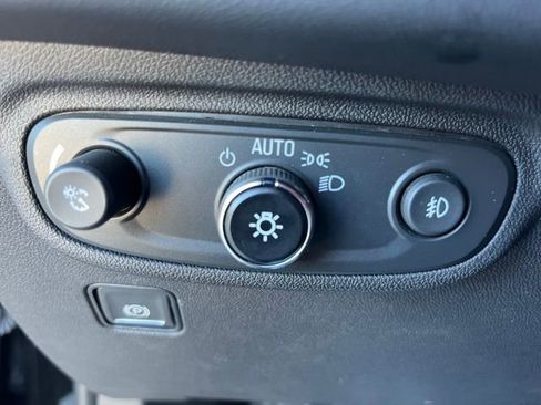 Used 2023 GMC Terrain AT4 image 16