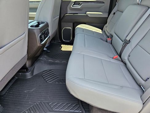 New 2026 Chevrolet Silverado 1500 LTZ w/ LTZ Premium Package AWD/4WD image 15