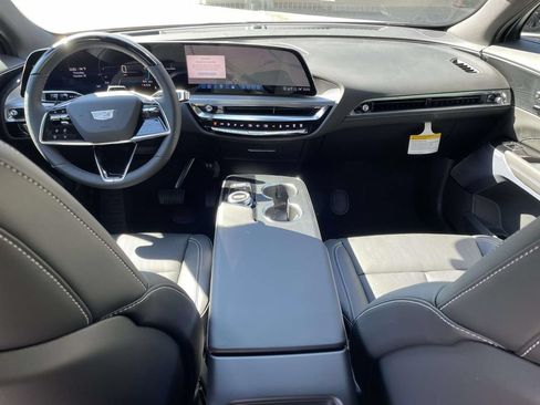 New 2026 Cadillac Lyriq Premium Luxury AWD/4WD image 14