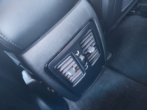 Used 2021 Dodge Durango SXT image 31