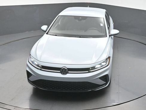 Used 2026 Volkswagen Jetta Sport FWD image 42