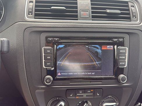 Used 2015 Volkswagen Jetta SE FWD image 12