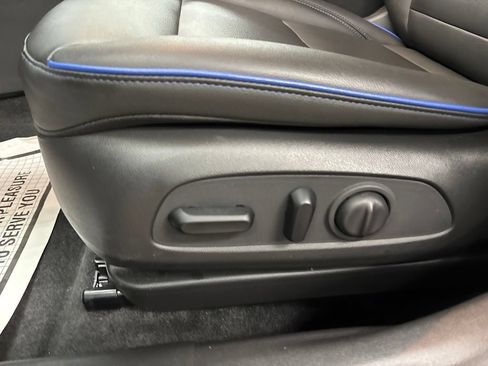 Used 2024 Buick Envista Sport Touring w/ Convenience I Package FWD image 23