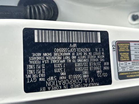 Certified 2023 Kia Sorento SX Prestige w/ Panoramic Sunroof Package AWD/4WD image 39