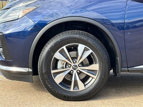 Used 2023 Nissan Murano SV image 6