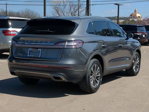 Used 2023 Lincoln Nautilus AWD w/ Premium Package image 3