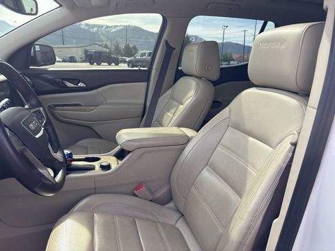 Used 2017 GMC Acadia Denali w/ Technology Package image 11