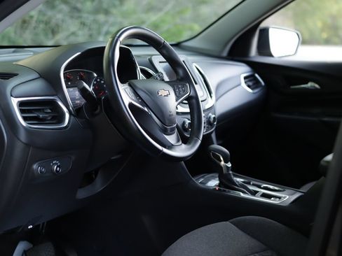 Used 2024 Chevrolet Equinox LT AWD/4WD image 9