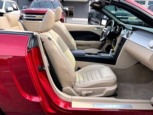 Used 2006 Ford Mustang GT Premium image 7