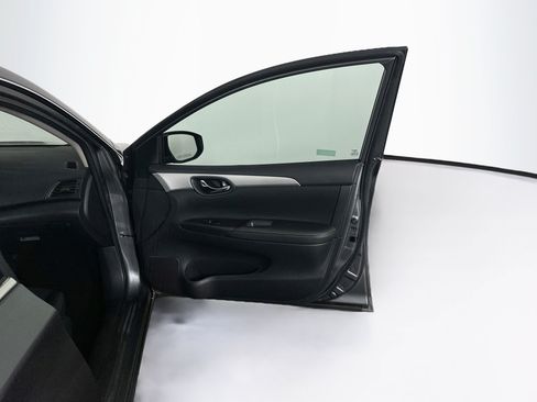 Used 2019 Nissan Sentra S FWD image 29