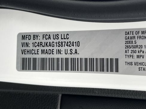 New 2025 Jeep Grand Cherokee L Altitude image 10