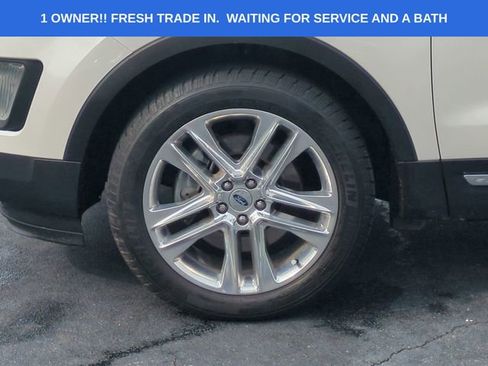 Used 2016 Ford Explorer XLT w/ Equipment Group 202A AWD/4WD image 10