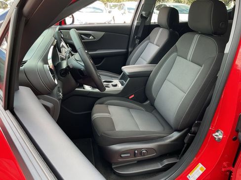 Used 2025 Chevrolet Blazer LT image 14