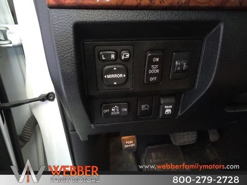 Used 2019 Toyota Tundra 1794 Edition AWD/4WD image 16