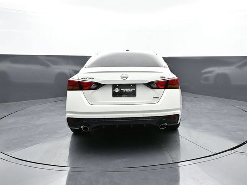 New 2026 Nissan Altima 2.5 SR AWD/4WD image 6