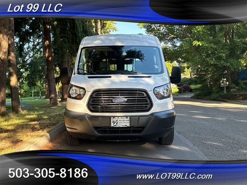 Used 2018 Ford Transit 150 XL image 7