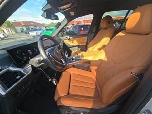 Used 2024 BMW X5 sDrive40i w/ Parking Assistance Package RWD image 4