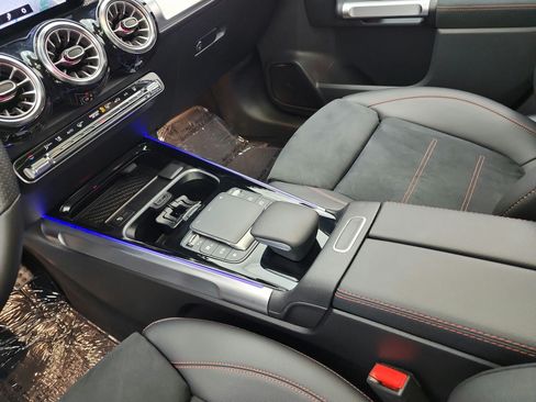 Used 2023 Mercedes-Benz EQB 350 4MATIC SUV image 19
